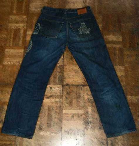 ��`���f�j���W�[���Y�y�ɂފ^�z��