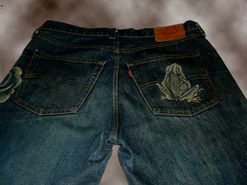 �a����`���f�j���W�[���Y�y�ɂފ^�z��